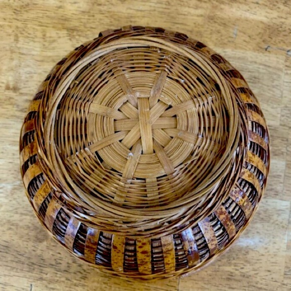 Vintage Split Tortoise Shell Bamboo & Wicker Basket - Picture 2 of 4